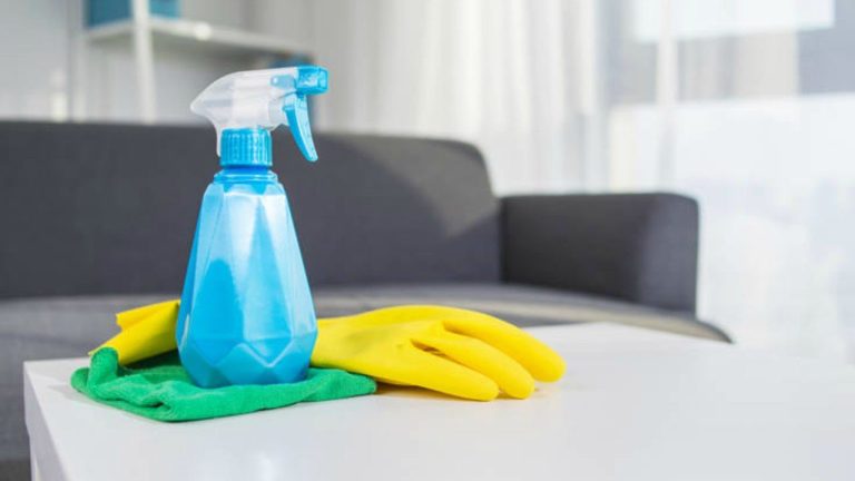 Αλλεργίες: Πως να καθαρίστε το σπίτι σας για να απαλλαγείτε από αυτές