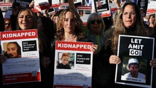Τι γνωρίζουμε για τους ομήρους που κρατά η Χαμάς;