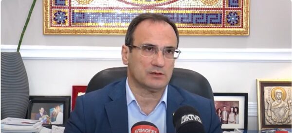 Αλέξανδρος Χρυσάφης για το βιοκλιματικό κολυμβητήριο «Το έργο θα συνεχίσει και τα χρήματα δεν κινδυνεύουν"