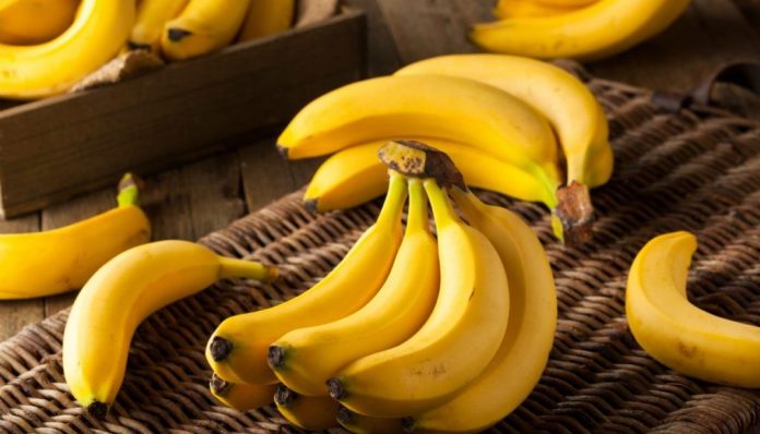Απίστευτες χρήσεις με φλούδες μπανάνας που δεν έχετε σκεφτεί ποτέ!