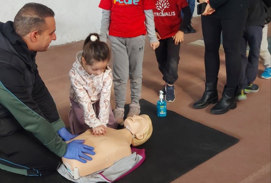 Πρωτοποριακό παιδαγωγικό πρόγραμμα "Πρώτων Βοηθειών" στις ακαδημίες του ΟΦΚΑ Σερρών