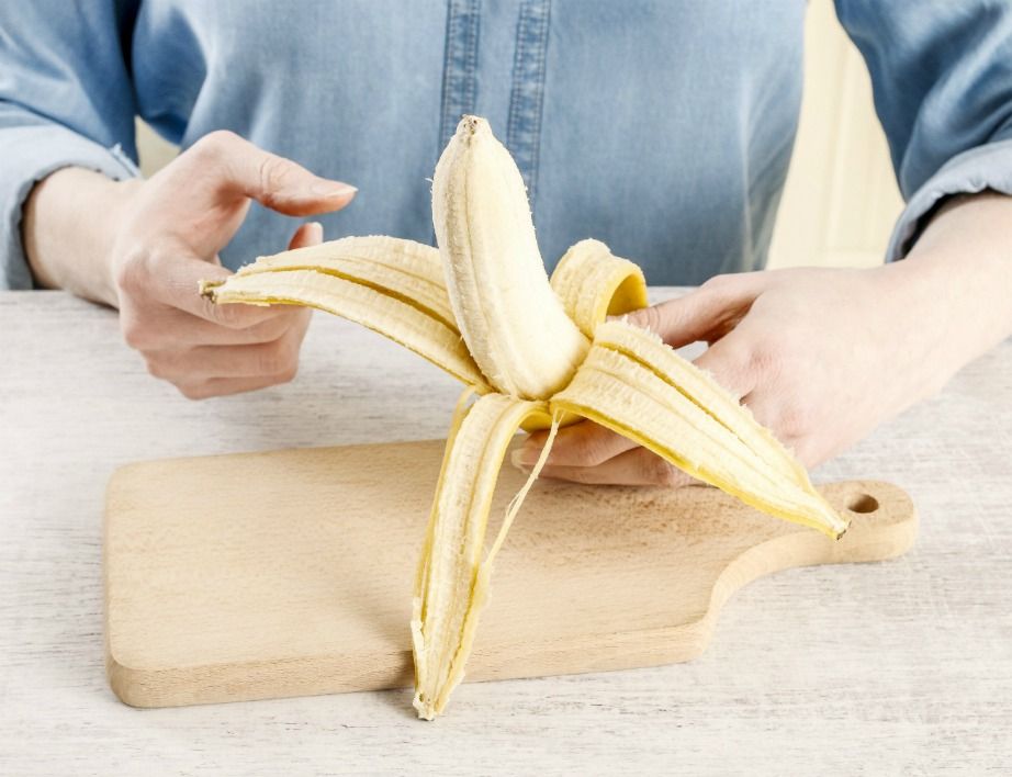 Απίστευτες χρήσεις με φλούδες μπανάνας που δεν έχετε σκεφτεί ποτέ!