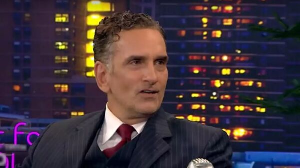 Νίκος Ψαρράς: Στο χωριό μου νόμιζαν ότι δουλεύω σε στριπτιζάδικο