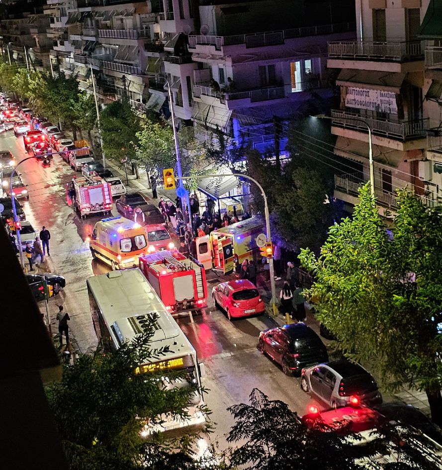 Θεσσαλονίκη: Σύγκρουση αυτοκινήτου με δίκυκλο – Ένας τραυματίας, μεταφέρθηκε στο νοσοκομείο