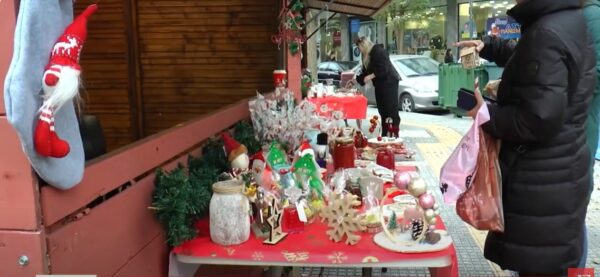 Σέρρες: Γιορτινά Bazaar στην Πλατεία Εμπορίου- video
