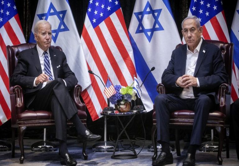 Οι δυο άνδρες συμφώνησαν να συνεργαστούν ώστε να υπάρξει «διαρκής ειρήνη στη Μέση Ανατολή» στο πλαίσιο της οποίας θα «ιδρυθεί παλαιστινιακό κράτος», πάντα σύμφωνα με την αμερικανική προεδρία.