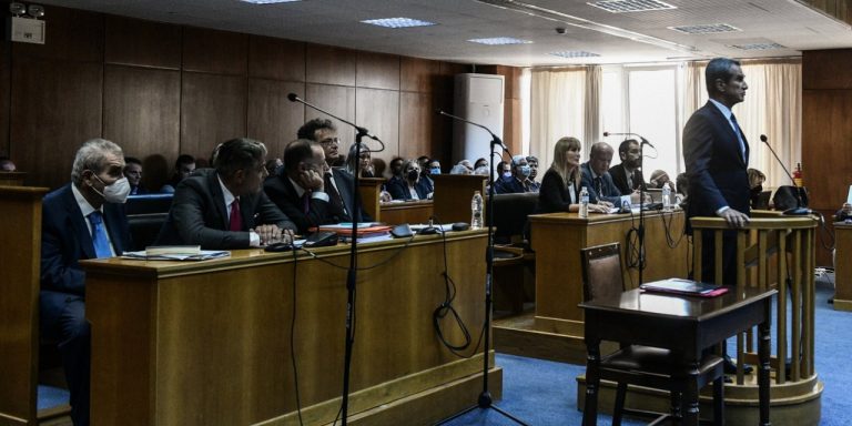 Κατά τη χθεσινή γενική συνέλευση του Δικηγορικού Συλλόγου Θεσσαλονίκης αποφασίστηκε η κλιμάκωση των αντιδράσεων και το πλαίσιο των κινητοποιήσεων.