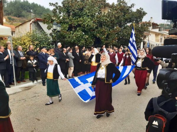 Παρουσία Υπουργού Εθνικής Άμυνας Νίκου Δένδια το μνημόσυνο του Αρχηστράτηγου Εμμανουήλ Παπά στη γενέτειρά του