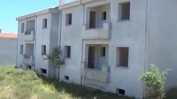 Υπογράφηκε η σύμβαση για 80 εργατικές κατοικίες στα Γρεβενά