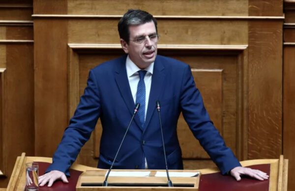 Η στρατηγική της κυβέρνησης στο μεταναστευτικό βασίζεται σε δύο πυλώνες: Όχι στο παράνομο, ναι στο λελογισμένα νόμιμο.