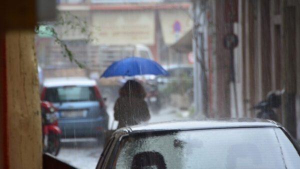 Οι άνεμοι θα πνέουν βορειοανατολικοί 6 με 8 και στο κεντρικό και βόρειο Αιγαίο θα φτάσουν τοπικά τα 9 μποφόρ.