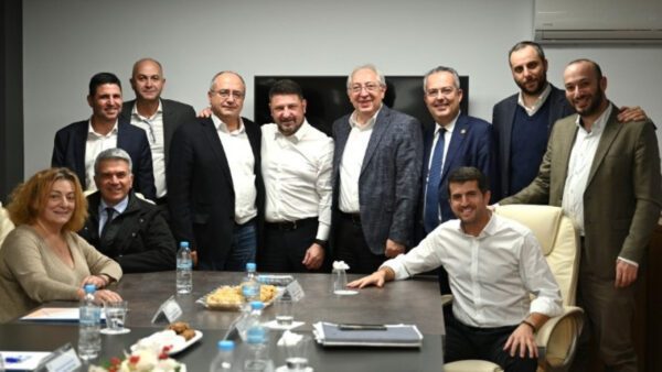 Ο Νίκος Χαρδαλιάς επεσήμανε επίσης πως η διαχείριση όλων των διαχρονικών αρρυθμιών στην εξέλιξη των έργων θα επιτευχθεί με τη δημιουργία του Παρατηρητήριου, μιας νέας ψηφιακής δομής που εισάγει η νέα Περιφερειακή Αρχή.