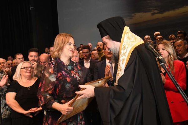 Ορκίστηκε η νέα δήμαρχος Σερρών και το δημοτικό συμβούλιο- Μητλιάγκα: «Δεσμεύομαι για νέο ήθος και ύφος! Σέρρες, ξεκινάμε!»