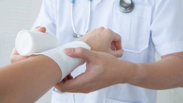 Η Πανελλήνια Ημέρα Πρόληψης Εγκαυμάτων αποτελεί μια πρωτοβουλία της SALVIA (SALVIA Burns Association), της Ελληνικής Οργάνωσης για το έγκαυμα και τους εγκαυματίες σε συνεργασία με την Ελληνική Εταιρία Πλαστικής, Επανορθωτικής και Αισθητικής Χειρουργικής (ΕΕΠΕΑΧ), με στόχο στην ευρύτερη ενημέρωση του κοινού.