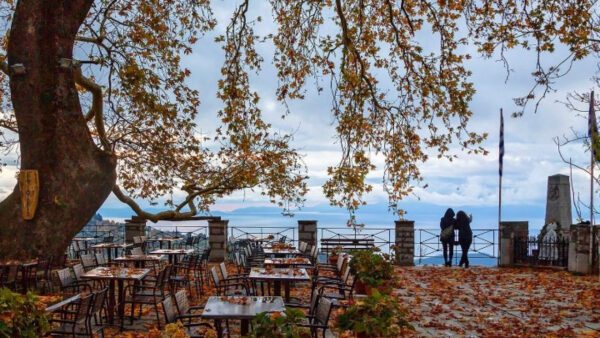 Το ΞΕΕ απευθύνθηκε στον ΕΟΤ, ο οποίος με τη σειρά του έτρεξε τις διαδικασίες (δημιουργικά κλπ) για την καμπάνια, ανέφερε ο κ. Βασιλικός.
