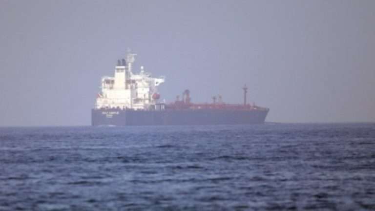 Δύο ναυτικοί τραυματίστηκαν ελαφρά από αδιευκρίνιστη έκρηξη κοντά σε φορτηγό πλοίο στη Μαύρη Θάλασσα