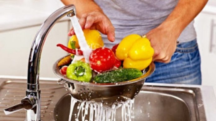 Φρούτα & Λαχανικά: Πώς να τα πλένετε σωστά