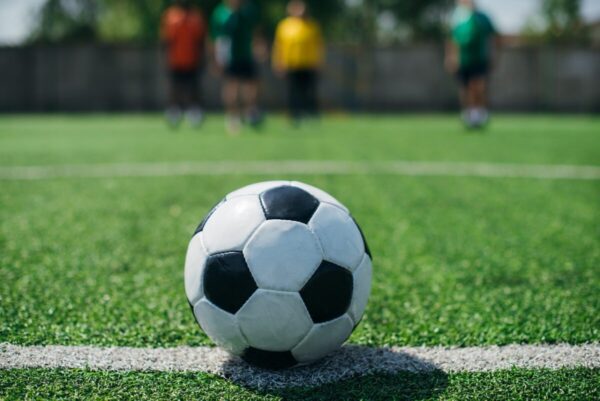 σε περίπτωση που μία ομάδα της Super League 1 «σπάσει το μέτρο» της απουσίας θεατών θα αποκλειστεί από το πρωτάθλημα της επόμενης αγωνιστικής περιόδου. Επίσης, το μέτρο της απαγόρευσης θεατών θα ακολουθήσει τις ομάδες της Super League 1 και στους αγώνες της για το κύπελλο Ελλάδος.