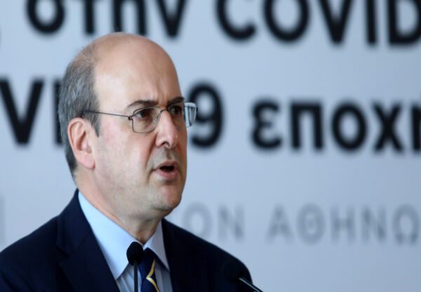 στη συνεδρίαση του ECOFIN εγκρίθηκαν τα αναθεωρημένα Σχέδια Ανάκαμψής και Ανθεκτικότητας 13 χωρών μεταξύ των οποίων και της Ελλάδας, η οποία με αυτόν τον τρόπο θα λάβει πρόσθετη χρηματοδότηση 5,7 δισ. ευρώ.