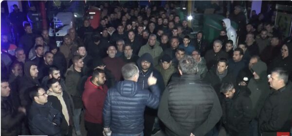 Σέρρες: Πράσινο φως από την αστυνομία στους αγρότες να κατέβουν με τα τρακτέρ στη Θεσσαλονίκη- Κορυφώνονται οι κινητοποιήσεις