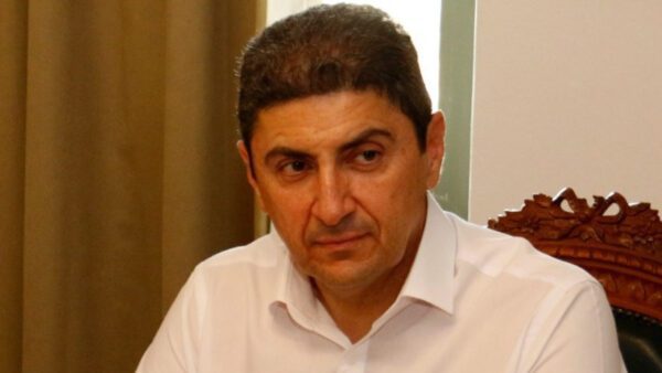 Λ. Αυγενάκης - Συναντήσεις με αγρότες στη Φαρκαδόνα: «Στόχος μας να ξανανιώσουν ασφαλείς οι αγρότες της Θεσσαλίας»
