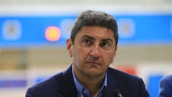 Στο Βερολίνο ο Λ. Αυγενάκης - Στην σκιά των αγροτικών κινητοποιήσεων η φετινή «Πράσινη Εβδομάδα»