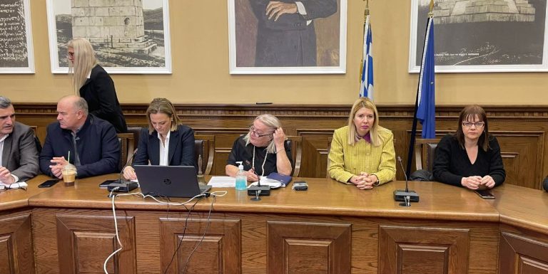 Γυναικεία υπόθεση το νέο Προεδρείο του Δημοτικού Συμβουλίου Σερρών- video