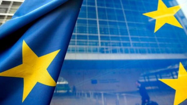 Πιθανή «απότομη δεξιά στροφή» στις ευρωεκλογές, σύμφωνα με μελέτη