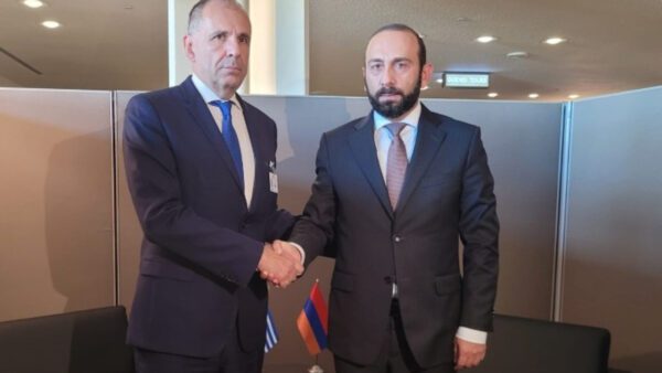 Στο Ερεβάν ο Γ. Γεραπετρίτης