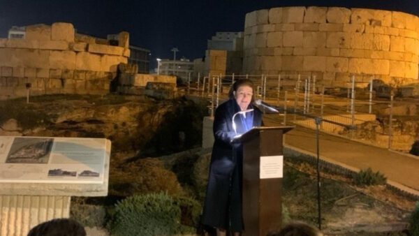 ΥΠΠΟ: Ο αρχαιολογικός χώρος της Ηετιώνειας Πύλης «φωτίζει» τον Πειραιά