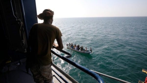 Τα αμερικανικά πλήγματα στην Υεμένη δεν έχουν αντίκτυπο στις επιθέσεις των ανταρτών Χούθι σε πλοία που συνδέονται με το Ισραήλ, λέει εκπρόσωπός τους