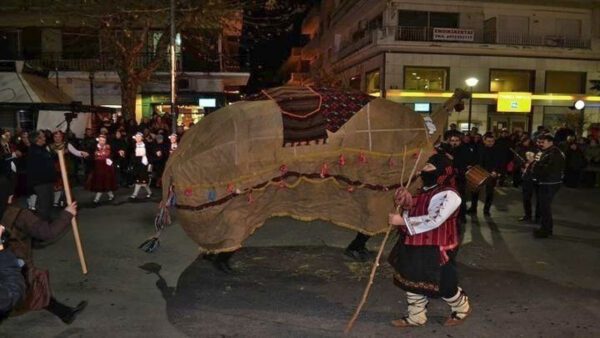Το έθιμο της Καμήλας και ο Γάμος της Μανιώς στη Γαλάτιστα