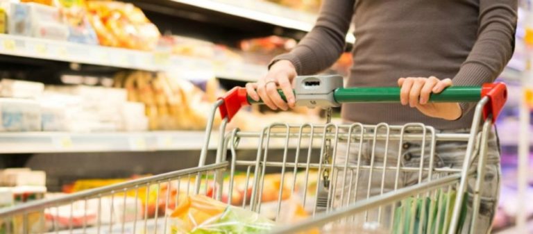 Επιτροπή Ανταγωνισμού: Τα σούπερ μάρκετ κρατούν σταθερές τις τιμές των προϊόντων στο καλάθι του νοικοκυριού
