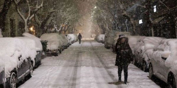 Καιρός: Έρχεται νέα επιδείνωση με κρύο, βροχές και χιόνια – «Καμπανάκι» Κολυδά για τρεις περιοχές, το «μήνυμα» Καλλιάνου
