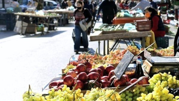 Από την 1η Μαρτίου POS και ταμειακές σε όλες τις λαϊκές αγορές