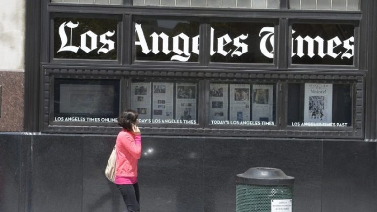 Τουλάχιστον 115 δημοσιογράφους απολύει η εφημερίδα Los Angeles Times