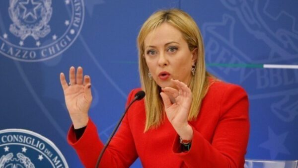 Ιταλία: Ενέργεια και μετανάστευση - Η Μελόνι παρουσιάζει στην Αφρική μια "νέα συμφωνία"