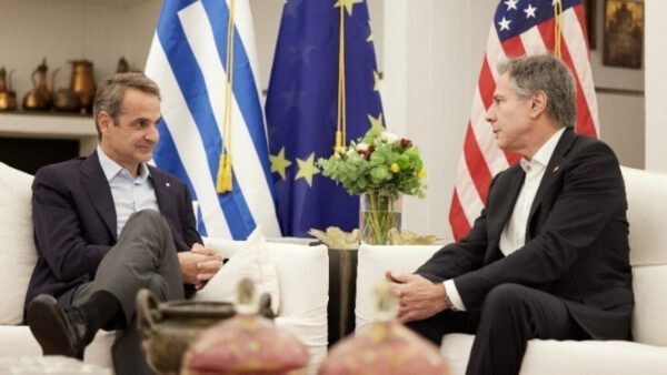 Τηλεφωνική επικοινωνία Μητσοτάκη - Μπλίνκεν για την κρίση στην Ερυθρά Θάλασσα