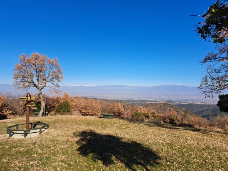 Ορειβατικός σύλλογος Νιγρίτας- Το φυσικό μπαλκόνι με θέα την πεδιάδα των Σερρών και τη λεκάνη του Στρυμόνα
