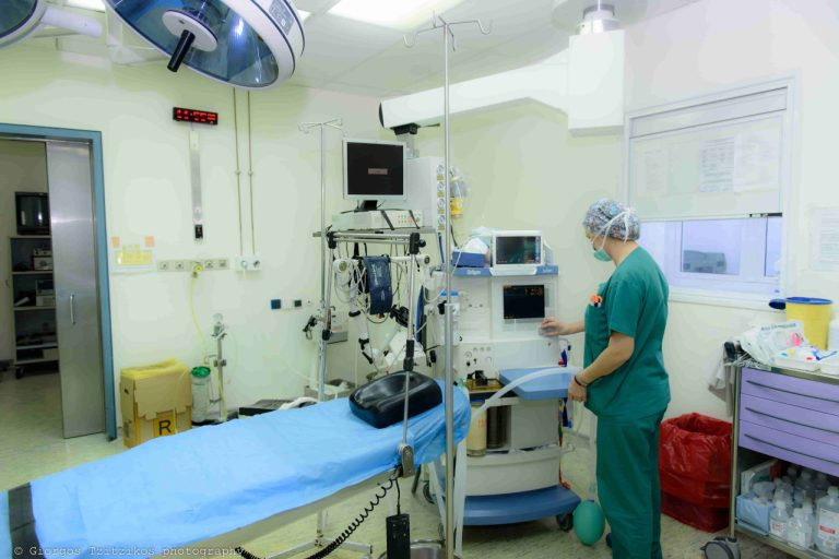 Απαγόρευση επισκεπτηρίου στα νοσοκομεία Ιωαννίνων και Πτολεμαΐδας λόγω έξαρσης του κορονοϊού