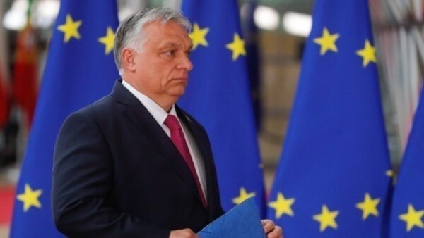 Ο 'Ορμπαν στηρίζει την ένταξη της Σουηδίας στο ΝΑΤΟ