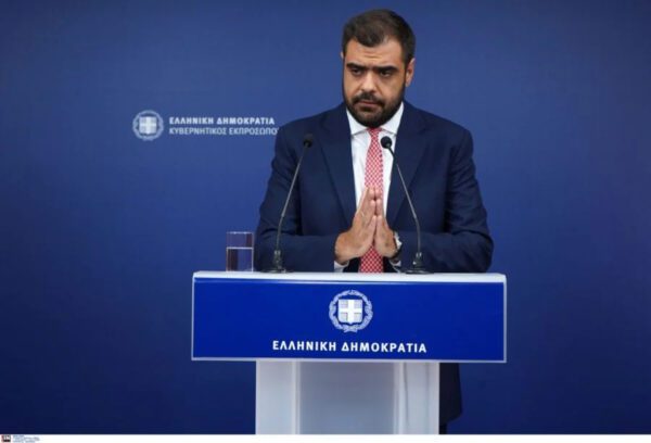 Μαρινάκης: Όταν πιστεύεις στην επιστολική ψήφο, την πιστεύεις συνολικά