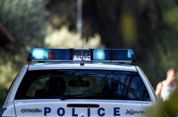Θεσσαλονίκη: Επεισοδιακή διάρρηξη οχήματος – Τράκαραν κατά τη διαφυγή τους και παράτησαν το αυτοκίνητό τους στη Βούλγαρη