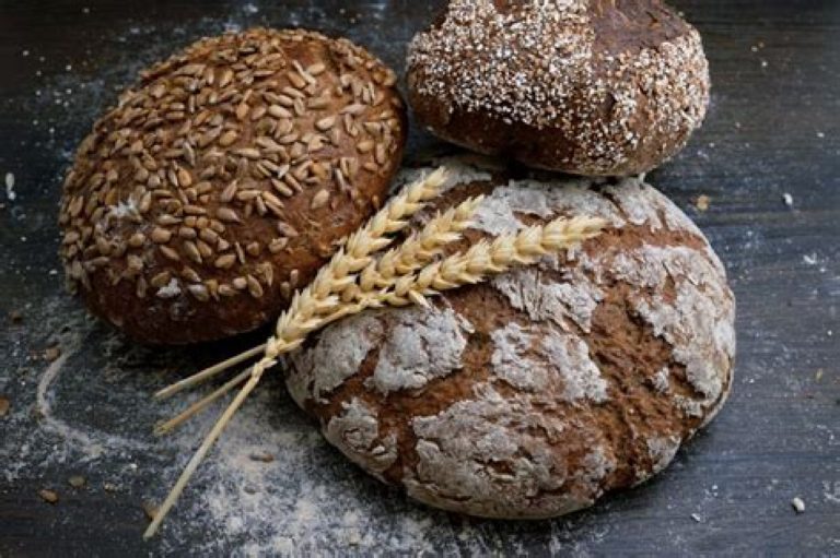 Ψωμί ολικής άλεσης: Πόσο υγιεινό είναι και τι προσφέρει στον οργανισμό;