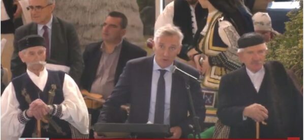 Παραδοσιακό  Αντάμωμα και Κοπή Βασιλοκλούρας – Μπουκουβάλα 2024 από τους Συλλόγους Σαρακατσαναίων - video