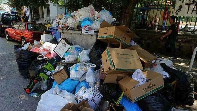 Εισαγγελική έρευνα για τα σκουπίδια σε δρόμους του Δ. Θεσσαλονίκης