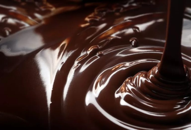 Πώς λιώνουμε σοκολάτα σε μπεν μαρί