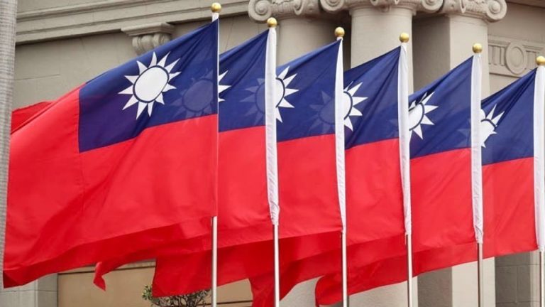 Η εκτόξευση κινεζικού δορυφόρου προκαλεί την έκδοση προειδοποίησης στην Ταϊβάν