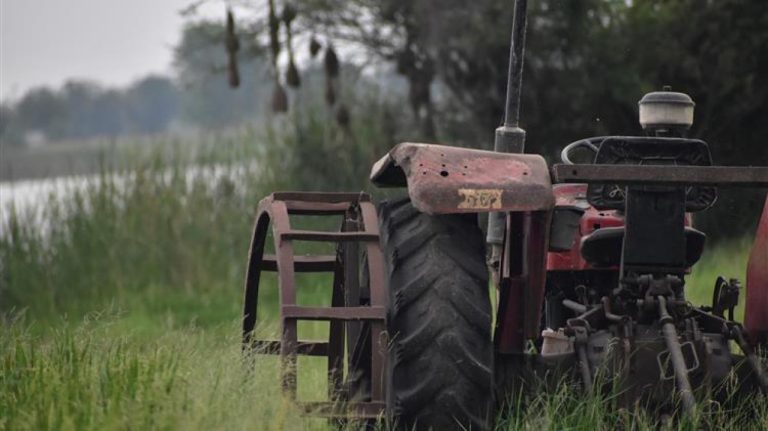 Κομισιόν: Να επιτραπεί στους αγρότες να παρεκκλίνουν για ένα έτος από ορισμένους κανόνες