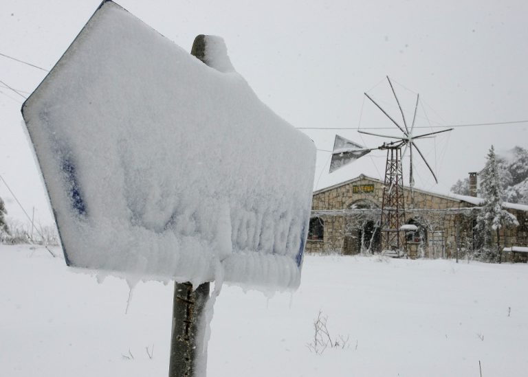 Καιρός: Έρχεται «φωτοβολίδα» χιονιού – Ποιες περιοχές θα επηρεαστούν, τι θα γίνει στην Αττική